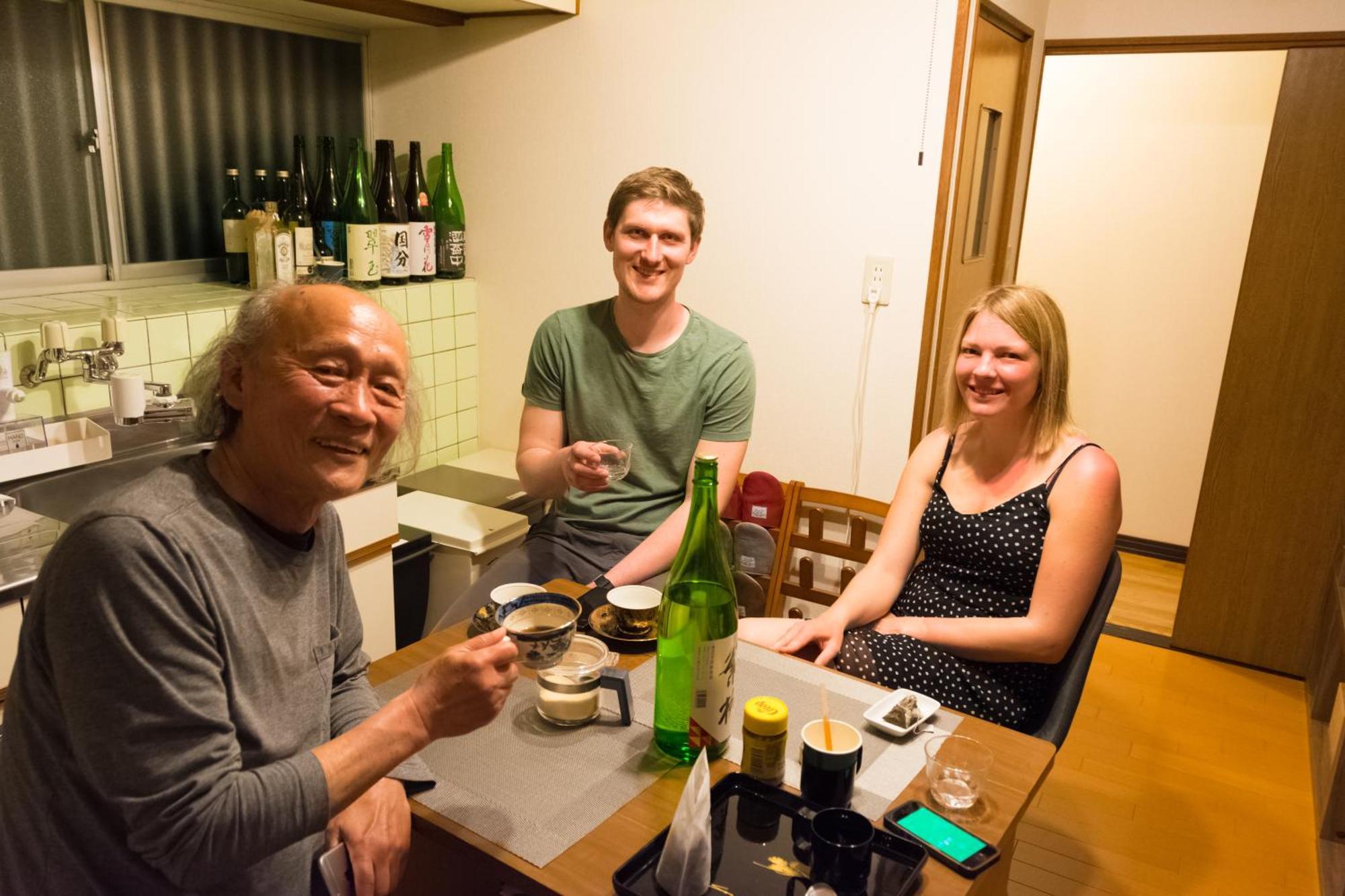 קירישימה Live Here Like Local Japanese Do מראה חיצוני תמונה